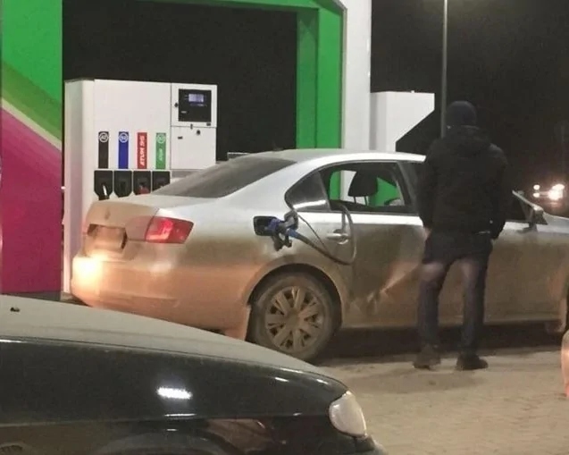 Эти ваши правила дорожного движения придуманы не для них