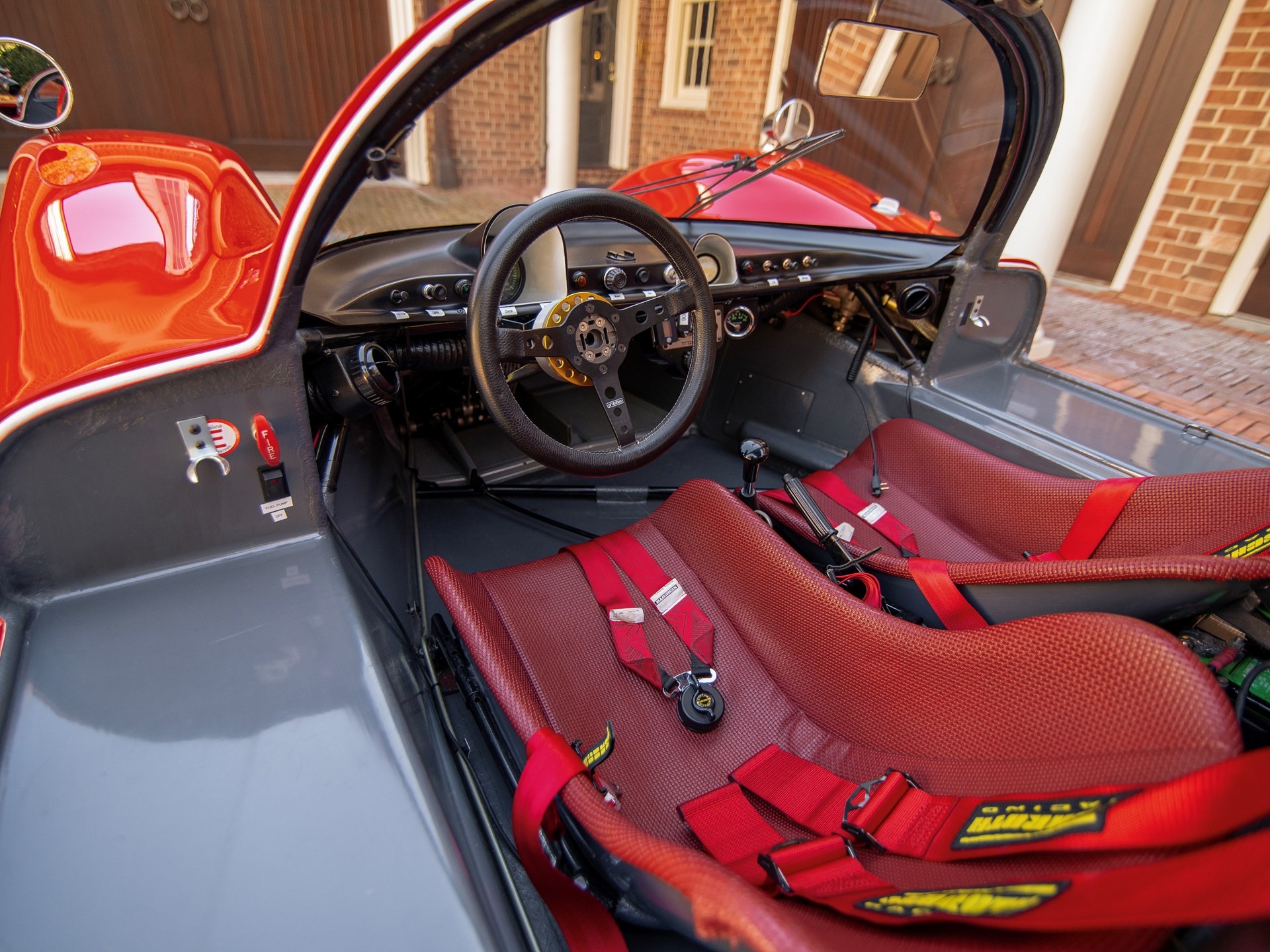 Гоночный Porsche 906 Carrera 6 1966 года