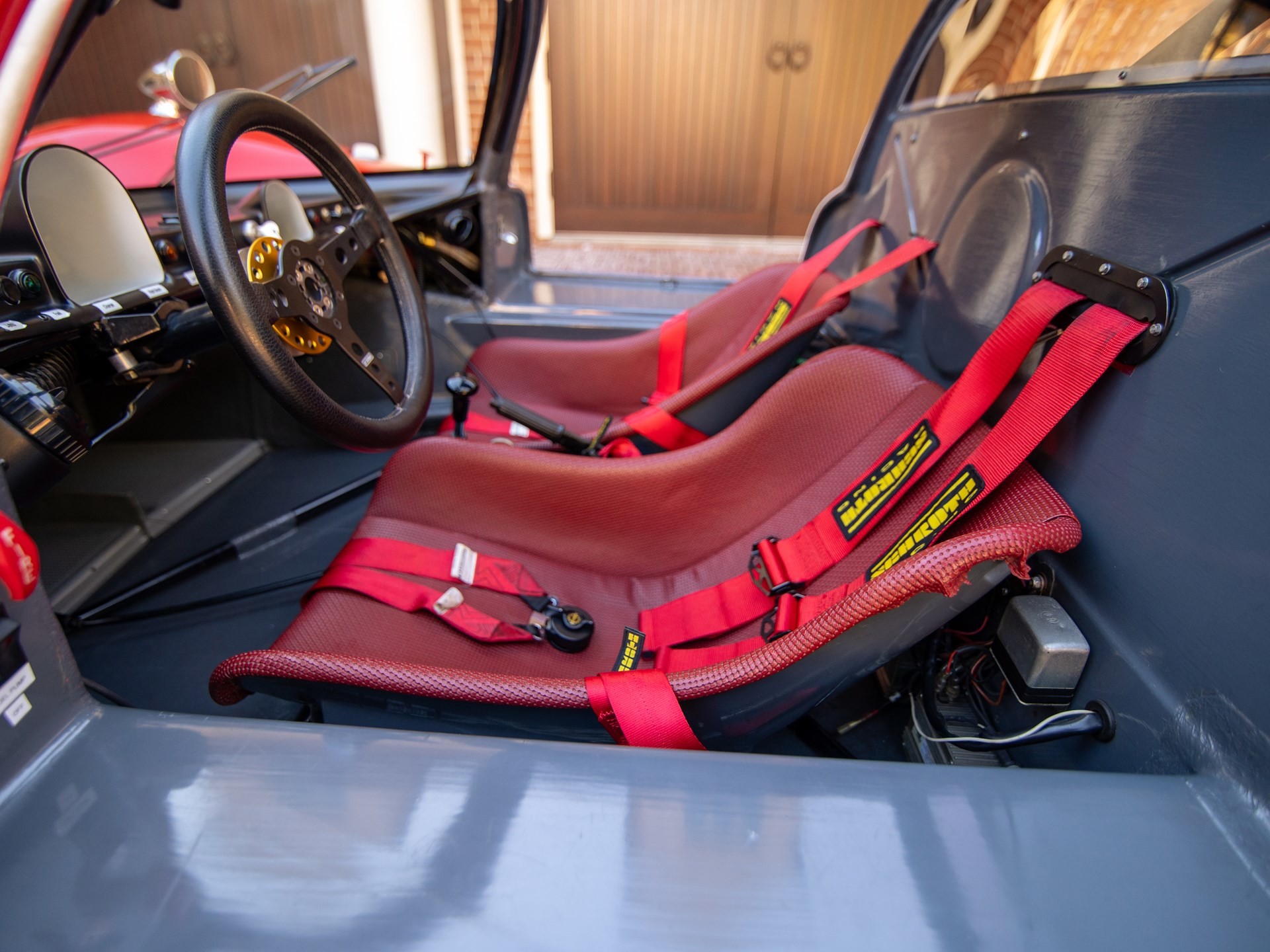 Гоночный Porsche 906 Carrera 6 1966 года