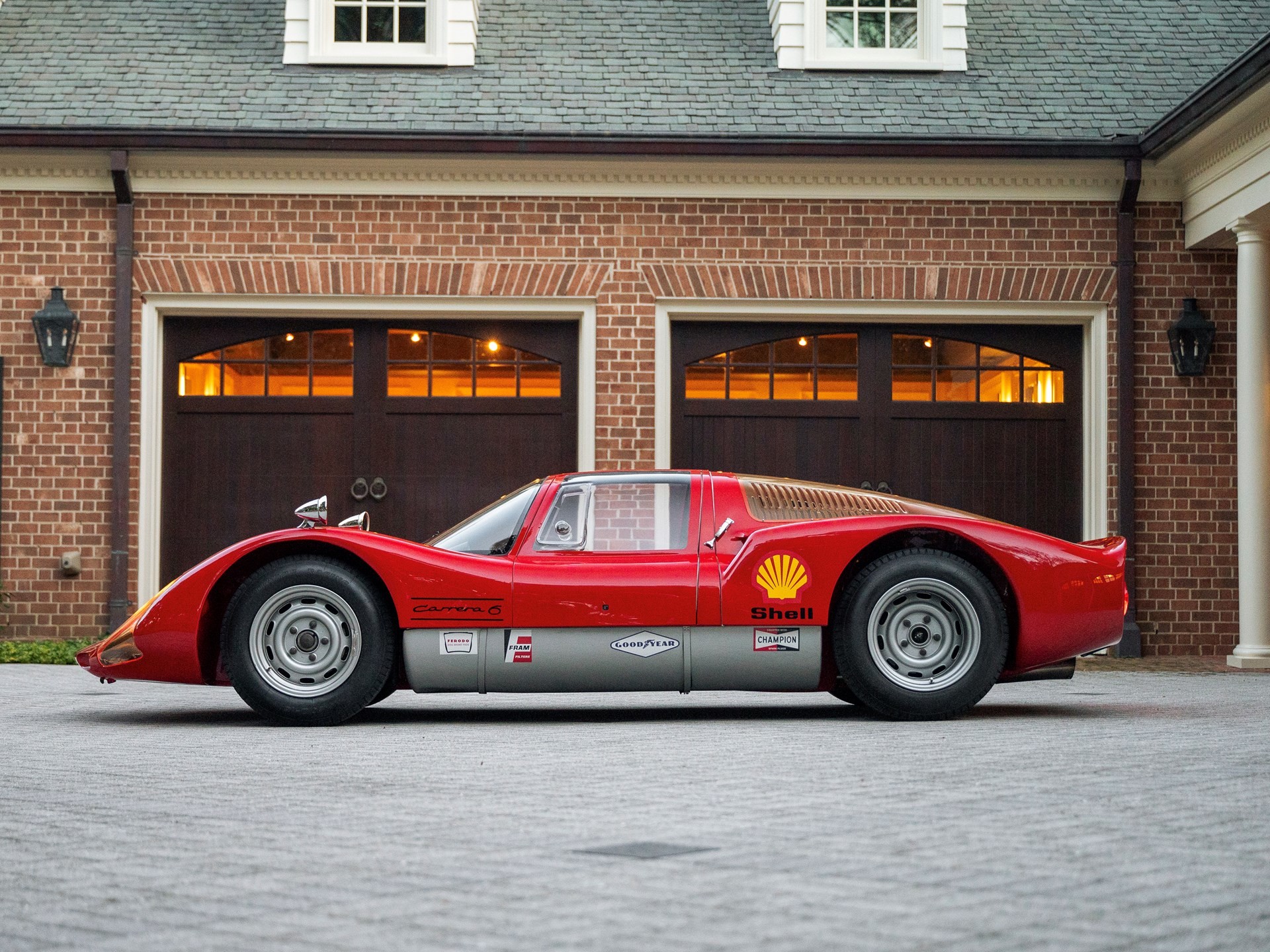 Гоночный Porsche 906 Carrera 6 1966 года