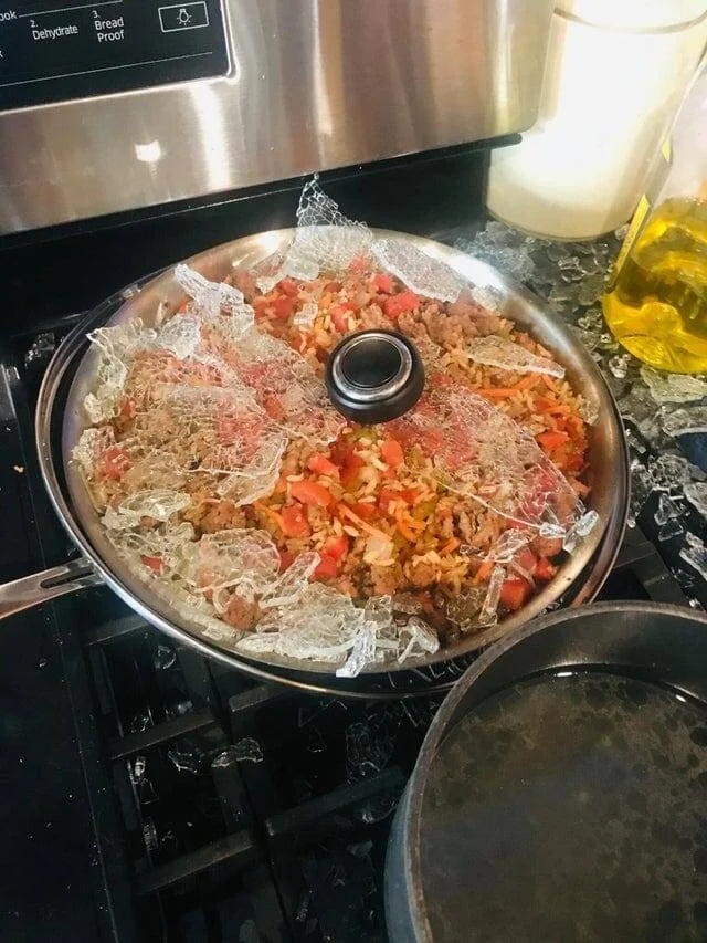 Разные кухонные катастрофы, когда готовка пошла не по плану