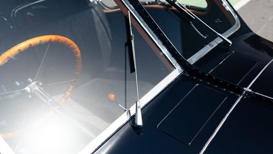 Детальная копия бесследно исчезнувшей модели Bugatti Type 57 SC Atlantic