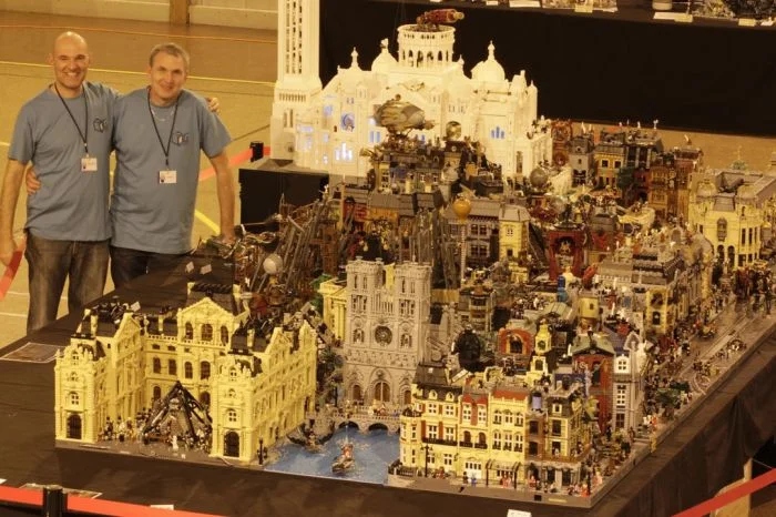 Просто потрясающие постройки и скульптуры из LEGO