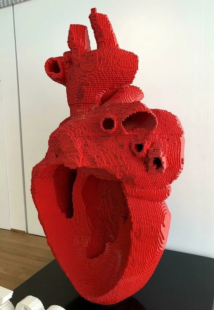 Просто потрясающие постройки и скульптуры из LEGO