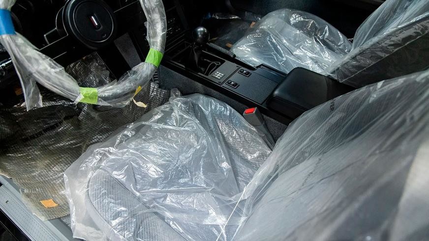Капсула времени в виде нового Chevrolet Camaro 1985 года