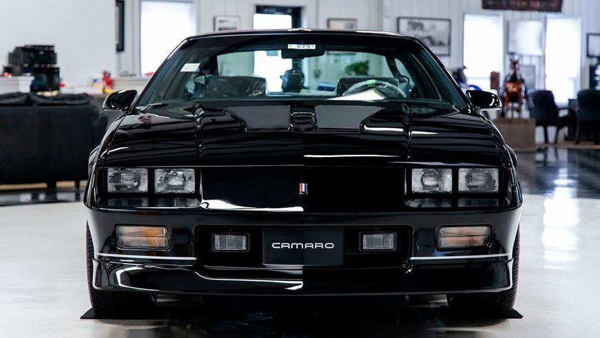 Капсула времени в виде нового Chevrolet Camaro 1985 года