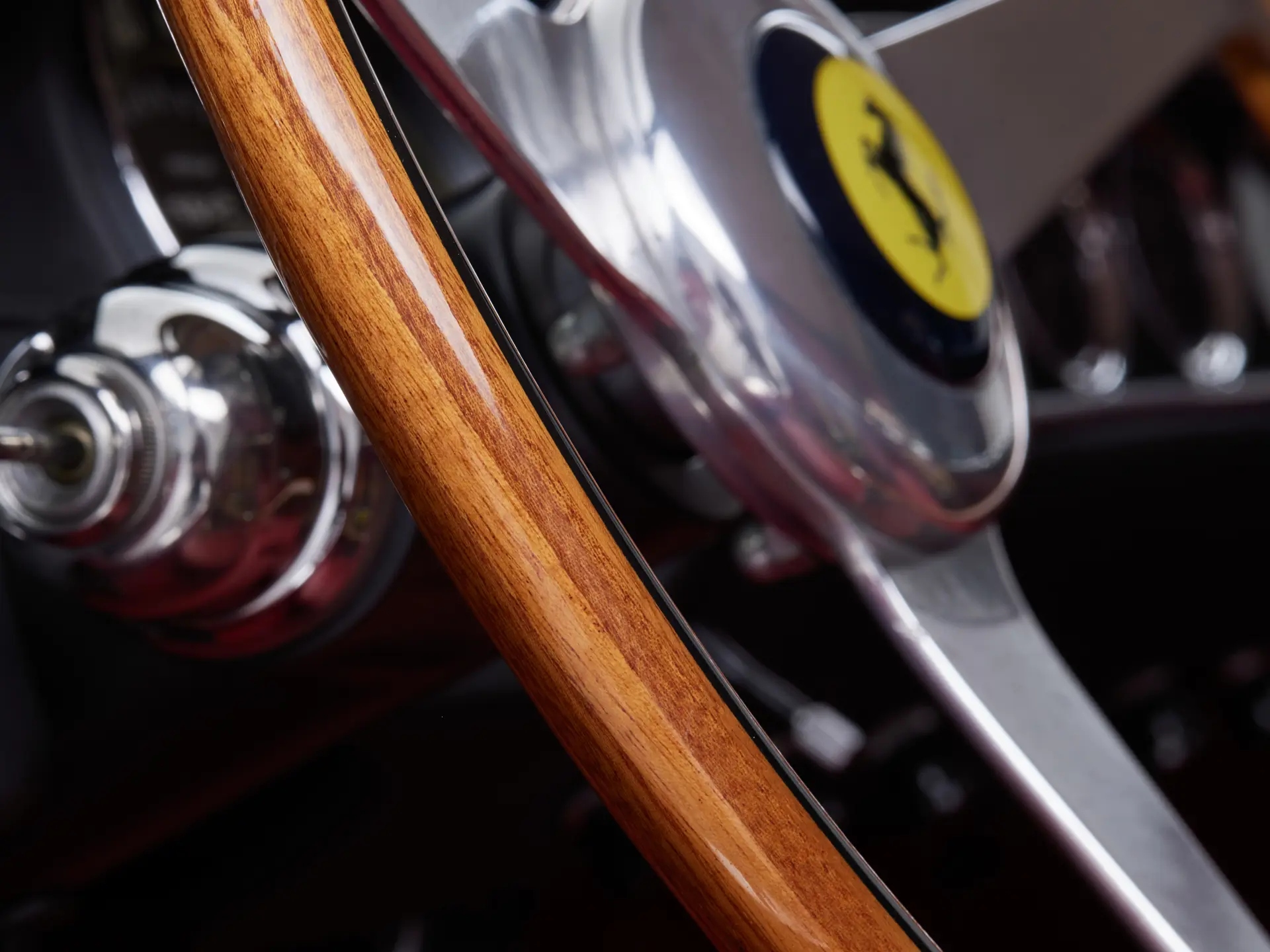 Редкий спорткар Ferrari 250 GT SWB Berlinetta 1960 года