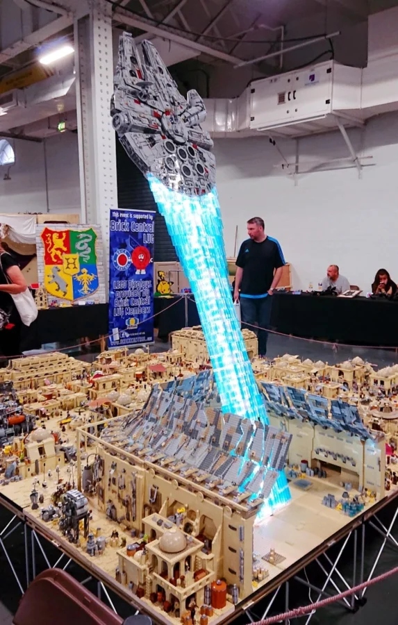 Просто невероятные LEGO постройки от фанатов этого конструктора