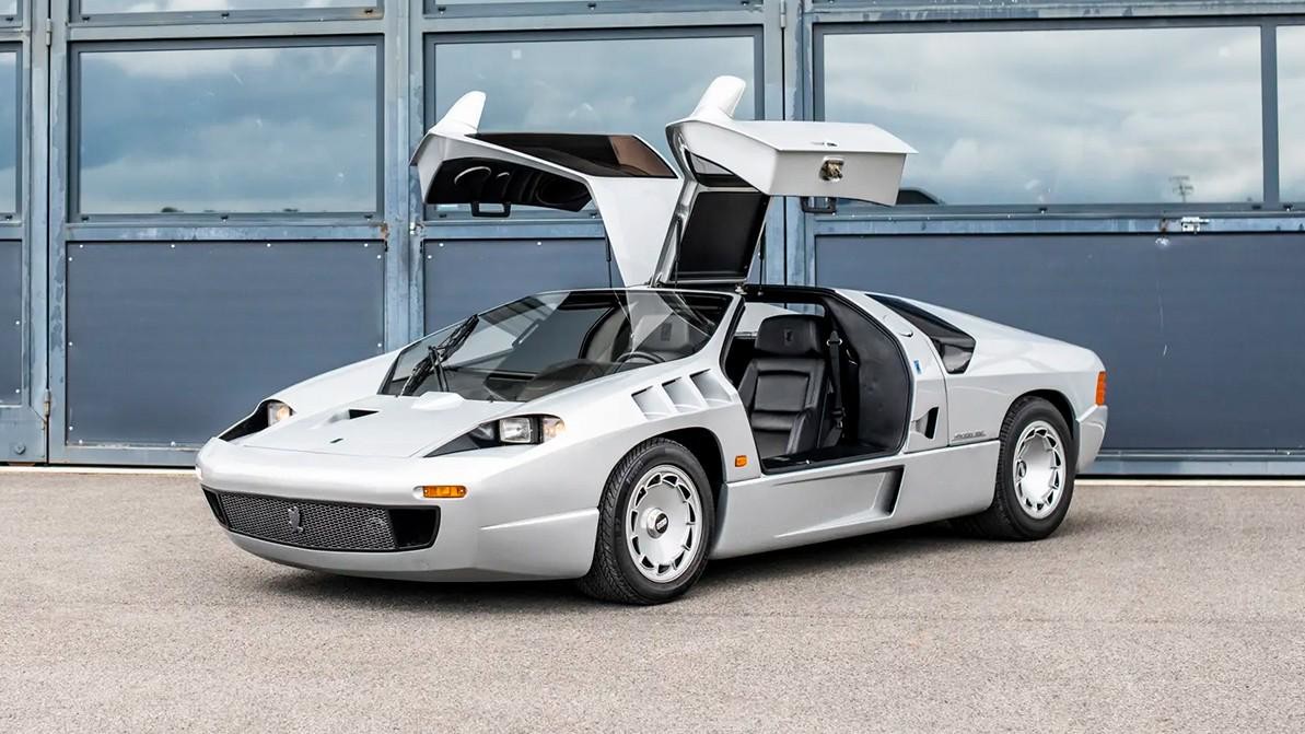 Редчайший спорткар Isdera Imperator 108i от дизайнера Porsche и Mercedes