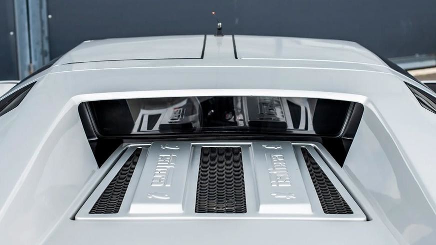 Редчайший спорткар Isdera Imperator 108i от дизайнера Porsche и Mercedes