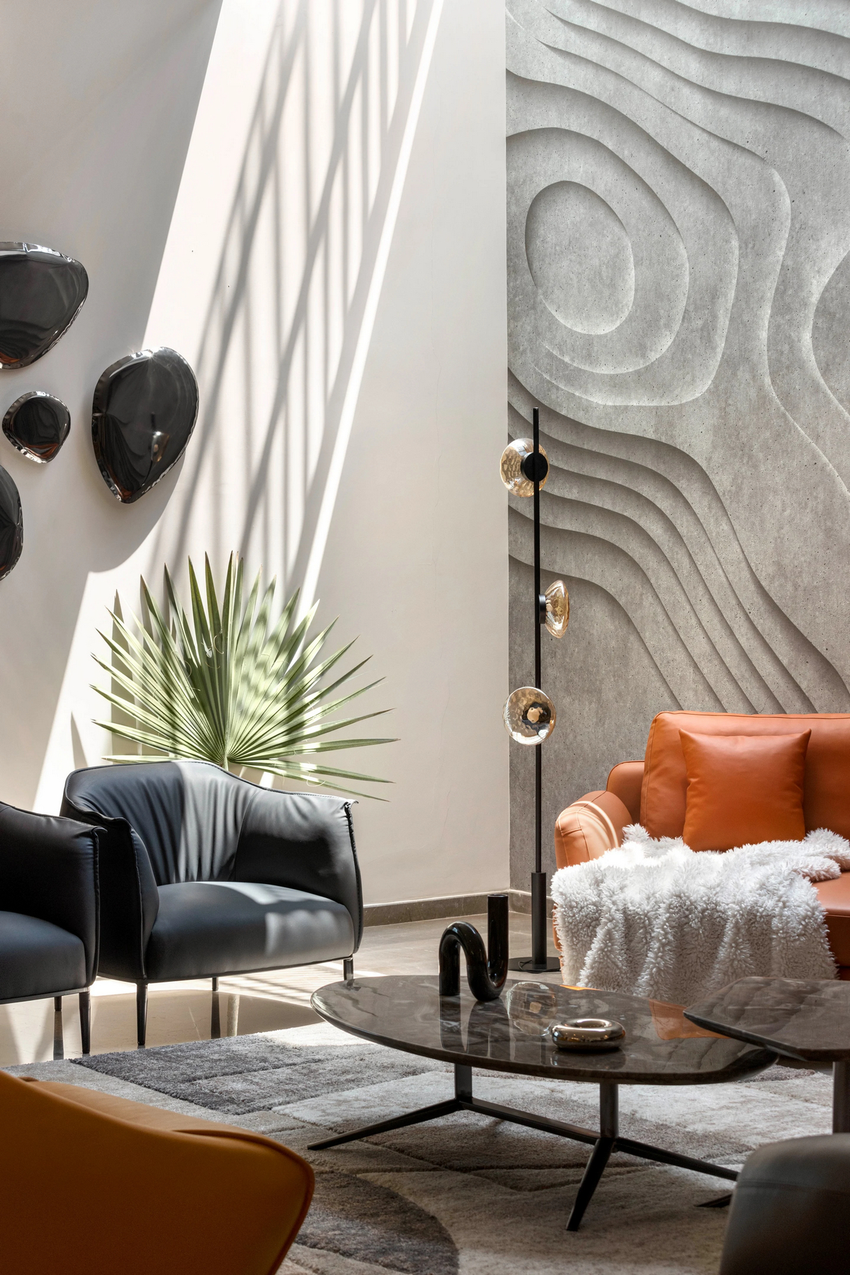 Дом с широкой бетонной лентой в Индии которые, создавая, спальни, впечатление, уровне, путешествия, бесконечного, элементы, отдыха, лентой, бетонной, широкой, бетона, также, этаже, изогнутых, клиента, служит, Ardete, студия