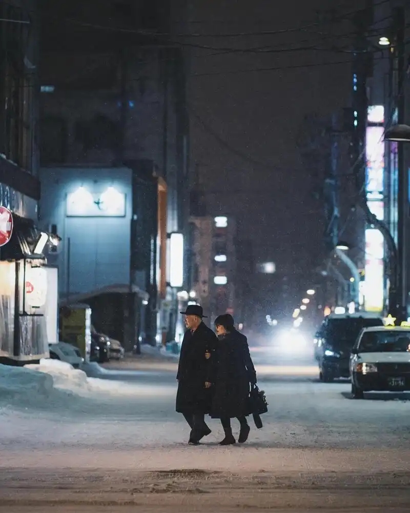 Озеро в горах с отражением