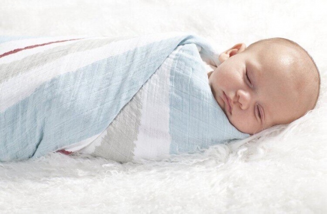 Новорожденный ребенок