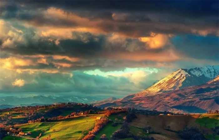 Величественные горные хребты: пейзажи, от которых захватывает дух